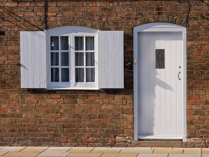 Hardwood-Cottage-Glazed-1L-LifeStyle