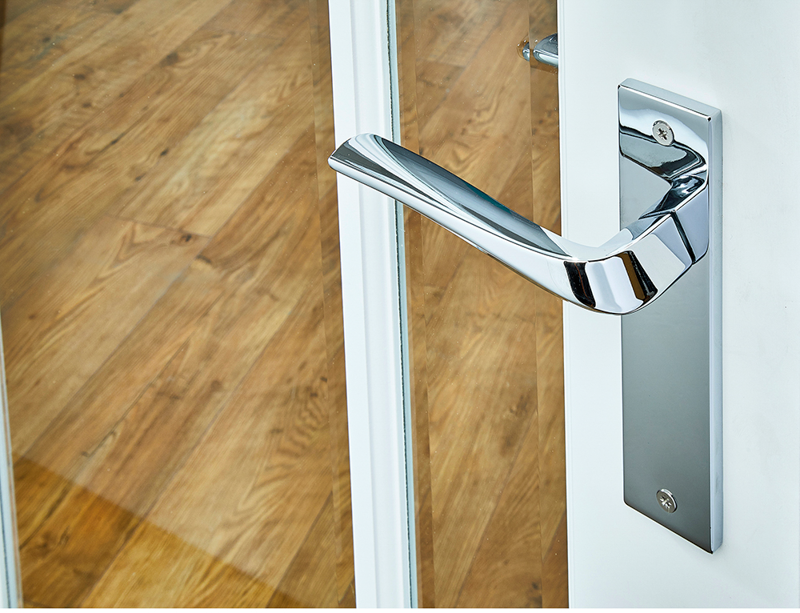 Ironmongery-Dorado-Polished-Chrome-Handle-Hardware-Pack-2