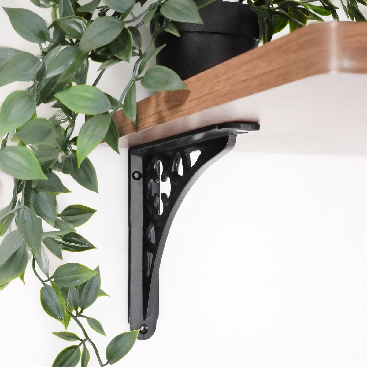 Victorian Gothic Shelf Bracket Black (Sold in Pairs)