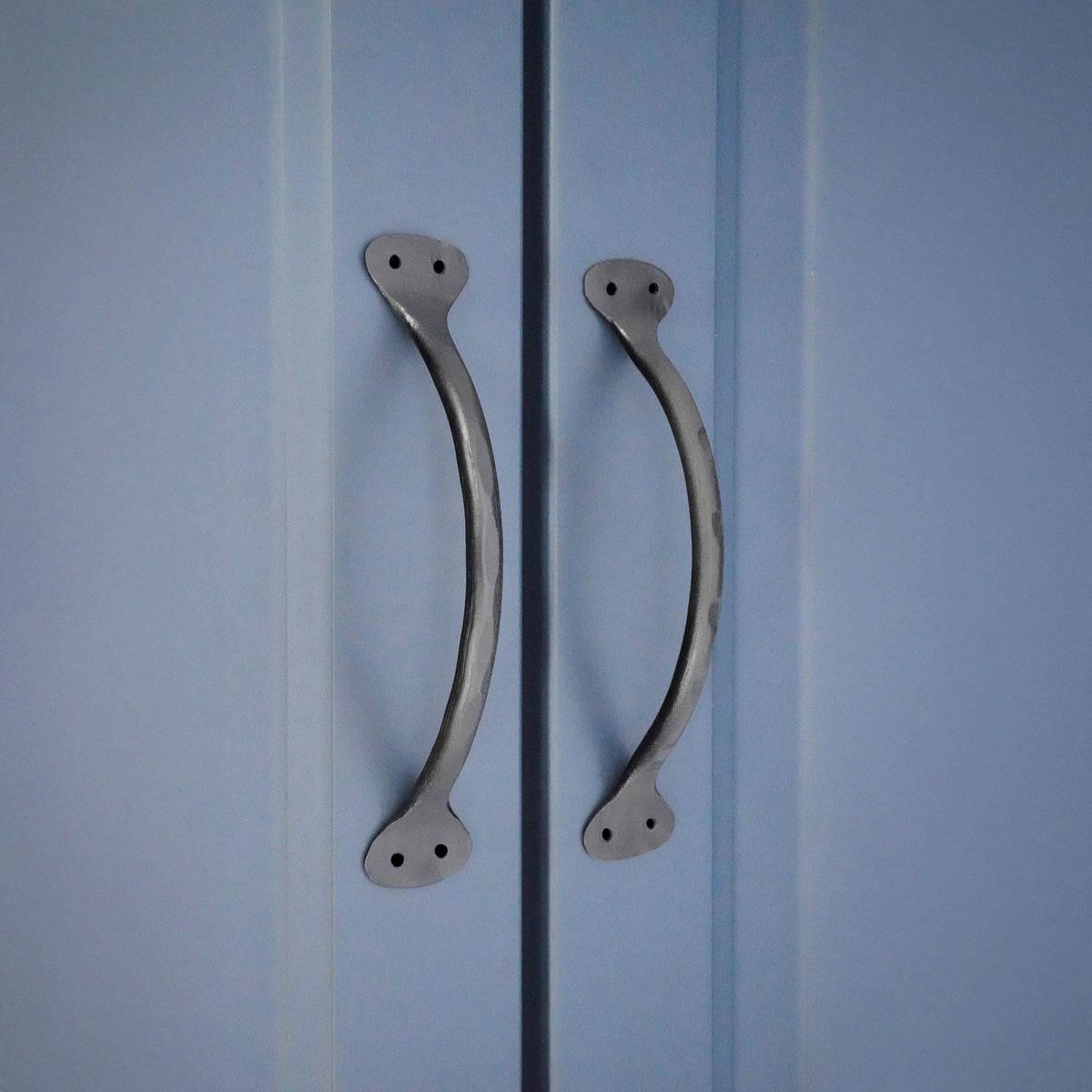 Hammered Pull Handle Large Matt Black