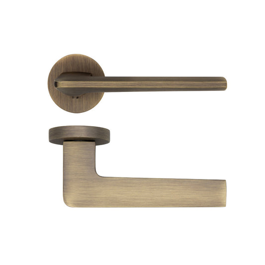 Ithaca Matt Antique Brass Handle