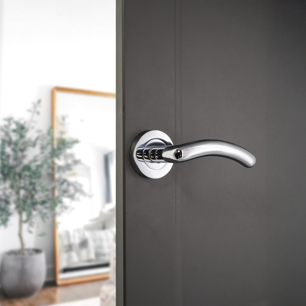 Taurus Lever Door Handle Polished Chrome