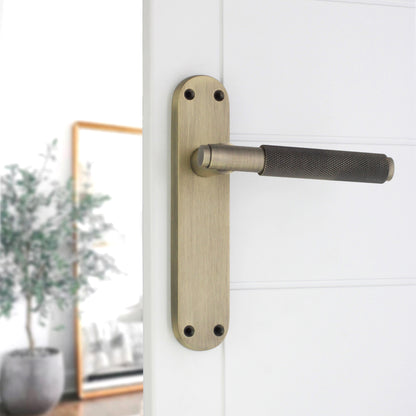 Connaught Knurled Lever on Backplate Latch Matt Antique