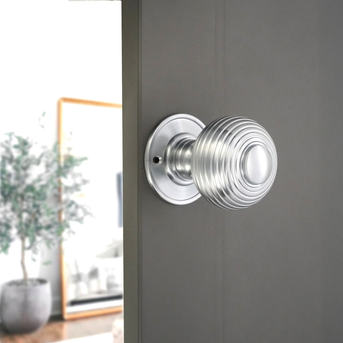 Beehive Large 60mm Mortice Door Knob Satin Chrome