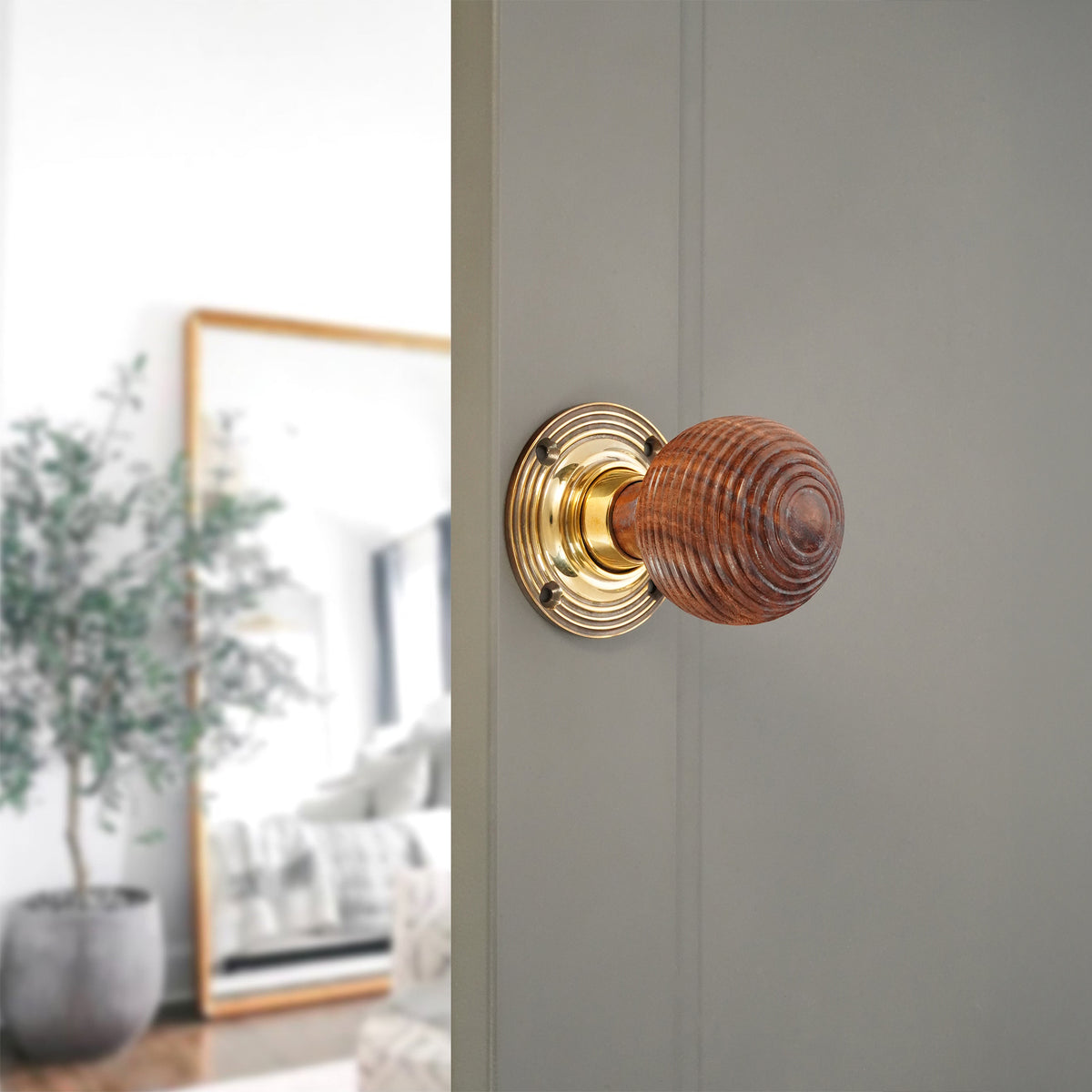 Rosewood Beehive Rim/Mortice Door Knob Aged Brass