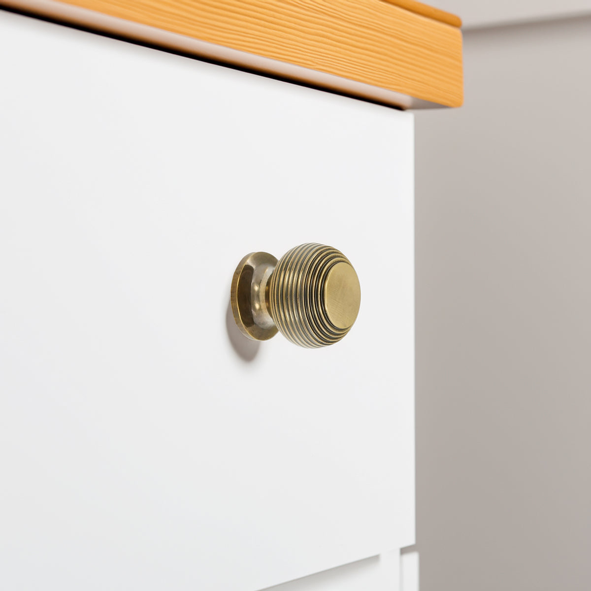 Beehive Small 30mm Cupboard Knob Aged Brass