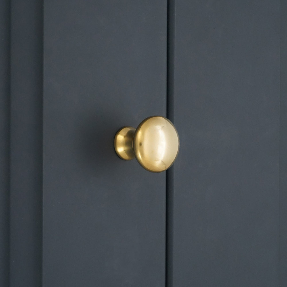 Mushroom 25mm Cupboard Knob Polilshed Brass Unlacquered