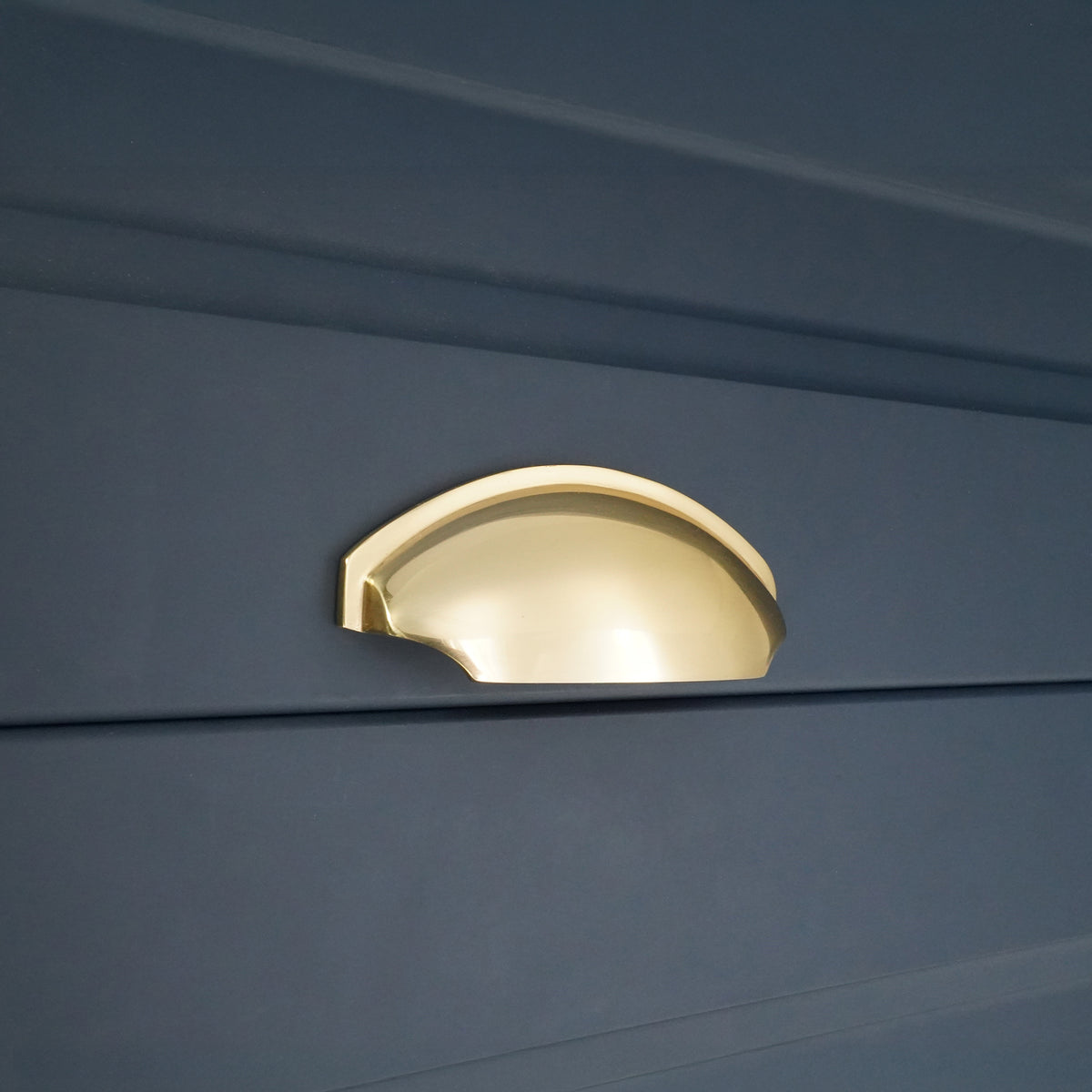 Tulip Cup Drawer Pull Polished Brass