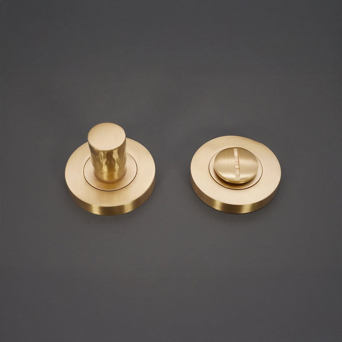 Hammered Knurlmond Thumb Turn & Release Satin Brass